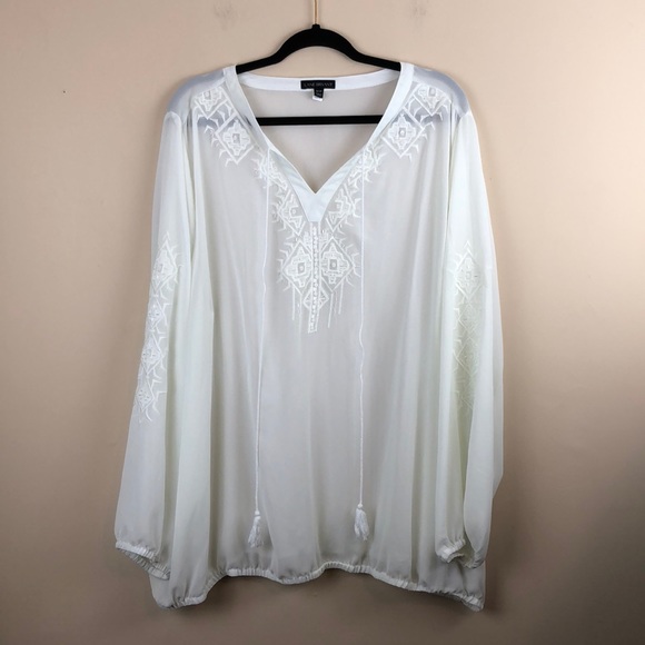 Lane Bryant Tops - Lane Bryant Plus Size Embroidered blouse sz 26/28